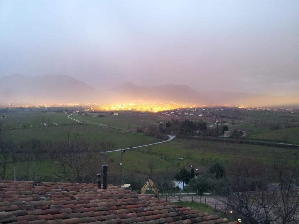 Villa Fonte Chiara Gubbio Habitación foto